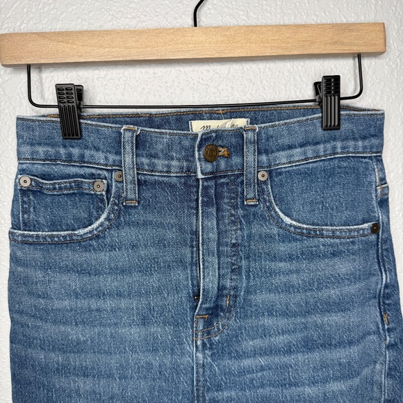 Women's Madewell ~ Classic Straight Jean size 24 -cp - Picture 3 of 7